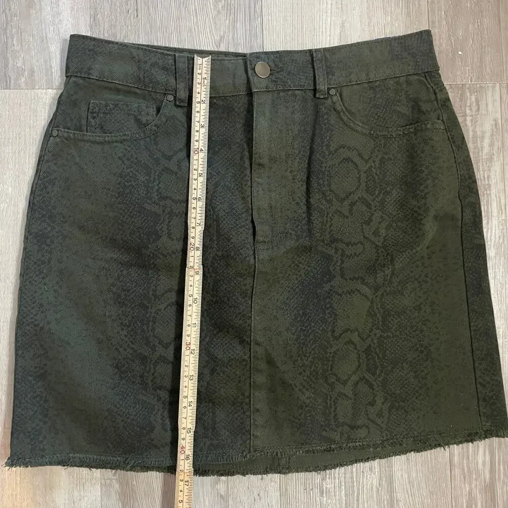 NWT Hollister Mini Skirt Size 9 29 Denim Cut Off Jean Snake Ultra High Rise - Picture 5 of 14